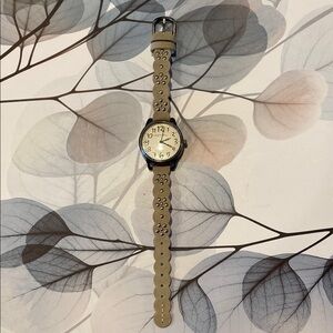 TOKYObay stud tan Leather Beige Floral Strap Watch- cute face and numbers!